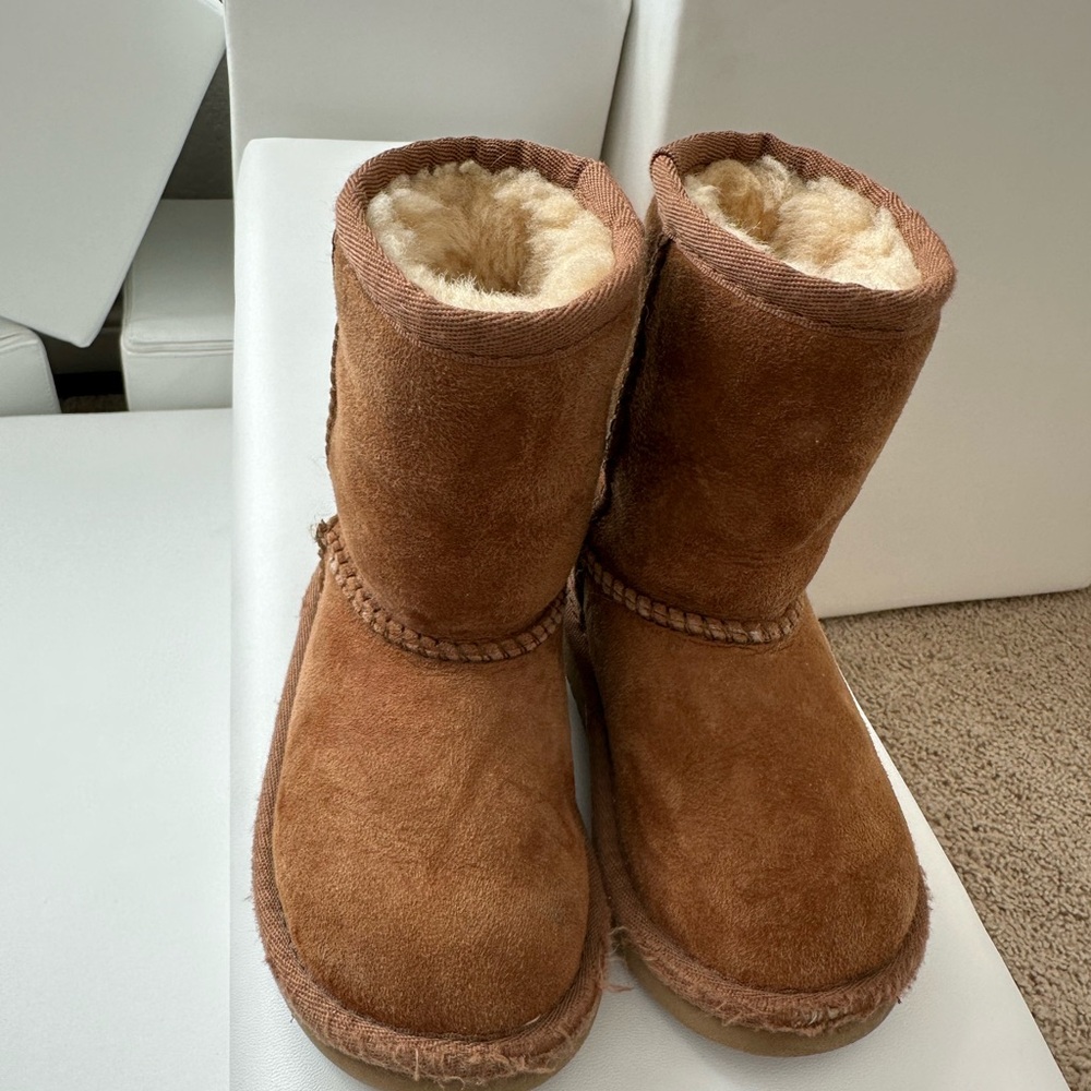 Cozy Tan Ugg Kids Boots